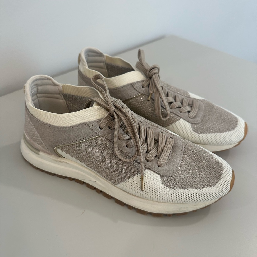 ZARA Beige and White Women's Sneakers